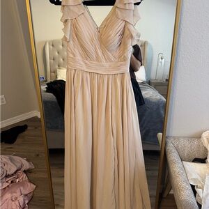 Elegant Cream Sleeveless Dress